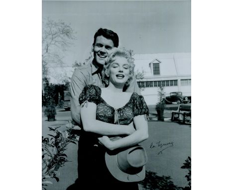 Don Murray signed Black and White Photo with Marilyn Monroe 10x8 Inch. An Actor. was an American actor best known for his bre
