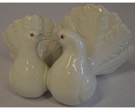 Lladro figure of a pair of turtle doves