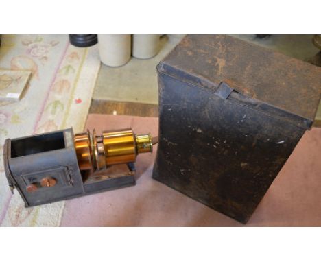Magic lantern in a metal case (AF)