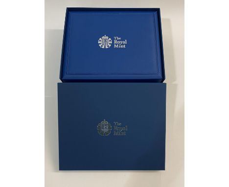 THE ROYAL MINT 'QUEEN'S DIAMOND JUBILEE' COLLECTION. A Royal Mint 2012 collection of 18 £5.00 and similar issues from Alderne