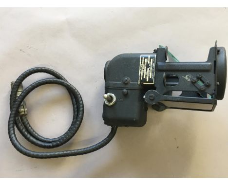 AN AMERICAN ARMY AIR FORCES N-8A GUNSIGHT. A gunsight, marked to the side 'U.S. Army Gun Sight, N-8A ... T.A. Laboratories Br
