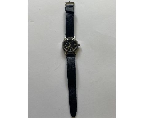 A SECOND WORLD WAR JAEGER-LE COULTRE WRIST WATCH. A Second World War pilot's issue wrist watch by Jaeger Le Coultre, the 2.6c