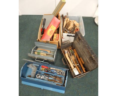 A large quantity of woodworking and other tools, tool cases, socket set etc. (M)