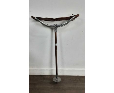 VINTAGE SHOOTING STICK, with leather seat 