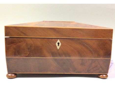 GEORGIAN MAHOGANY TEA CADDY, of sarcophagus form, with glass mixing bowl to the interior30cm wide