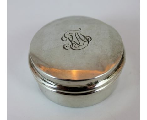 Hallmarked silver snuff box with liner. Assay Birmingham date rubbed