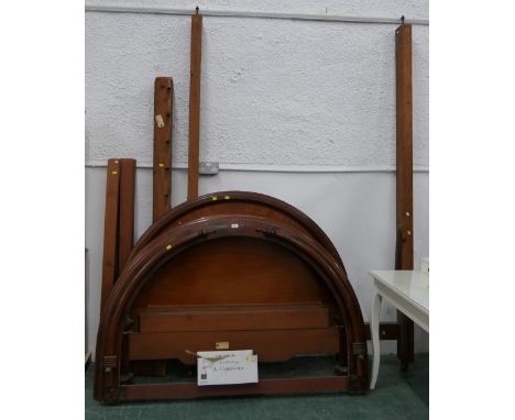 Victorian mahogany half tester bed (AF)