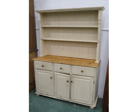 Pine upcycled dresser