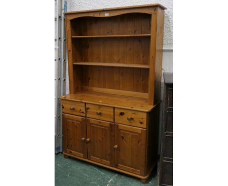 Modern pine dresser