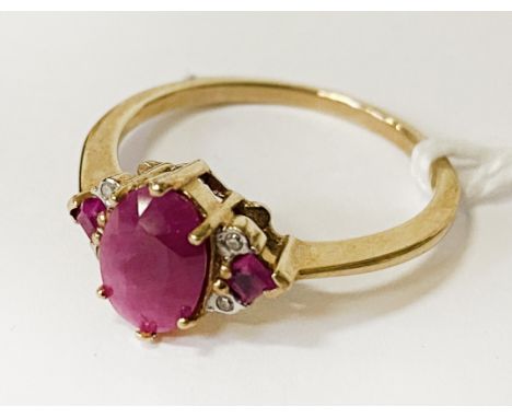 9 CARAT GOLD DIAMOND &amp; RUBY RING - SIZE O