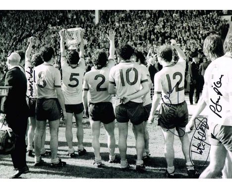 Arsenal footballers  autographed football photo. High quality black and white 16x12 inch photograph autographed by Arsenal 19