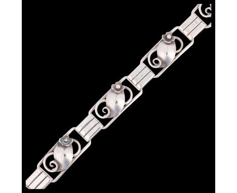 HANS JULIUS LARSEN - an Art Deco Danish silver floral openwork panel bracelet, 19cm, 23.8gNo damage or repair, only light sur