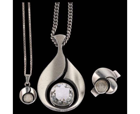 A group of matching Finnish sterling silver and crystal jewellery, in the style of Karl Laine, comprising 2 pendant necklaces