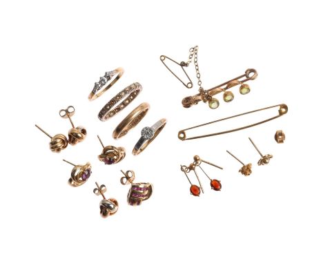 Various gold jewellery, comprising 2 x 18ct diamond rings, 4.1g, and various 9ct, 15.3g grossLot sold as seen unless specific