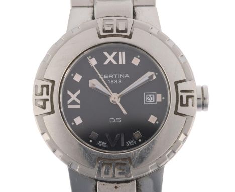 CERTINA - a lady's stainless steel DS Escala Lady quartz calendar bracelet watch, ref. 250.7166.42, grey dial with quarterly 