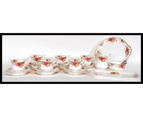 Harold Holdcroft - Royal Albert - Old Country Roses. A vintage 20th Century fine English bone china six person tea service in