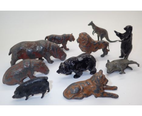 Ten vintage cast metal unnamed Britains type zoo animals 