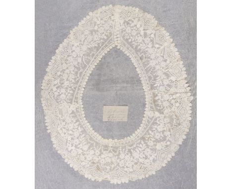 * Lace. A Brussels lace collar, thought to have been worn at Waterloo Ball, 1815, hand-made cream lace collar, finely worked 