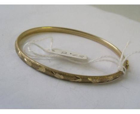 A slender 9ct bangle 5g      