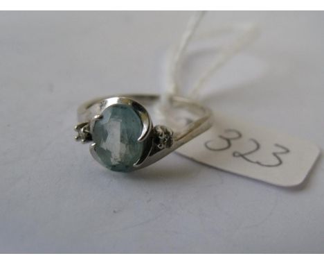 14ct white gold aquamarine and diamond  set ring approx size 'M'      