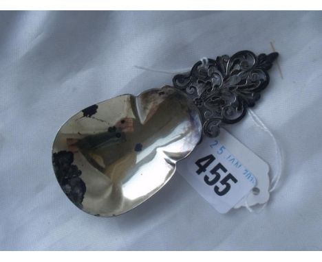 Large parcel gilt tea spoon with pierced  handle 4” long Sheff 1897 by M & W 20g    
