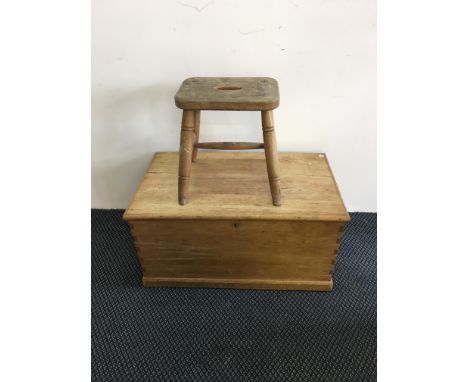 A pine blanket box and stool