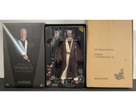 STAR WARS - A Hot Toys, Movie Masterpieces 1/6th scale collectible Obi-Wan Kenobi figurine, MMS283, boxed, appears complete w