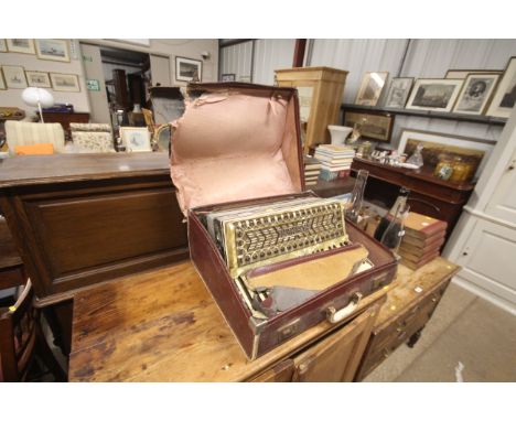 A Hohner piano accordion case AF