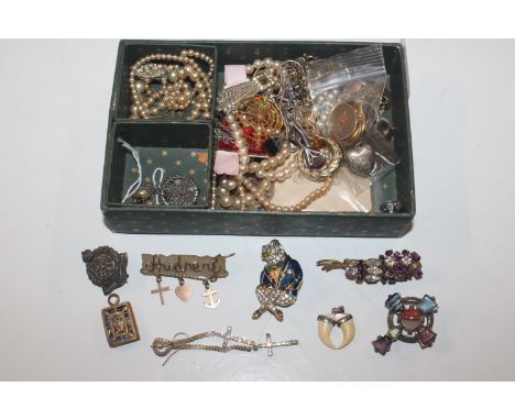 A box of various jewellery to include dress ring; charm bracelet; brooches etc