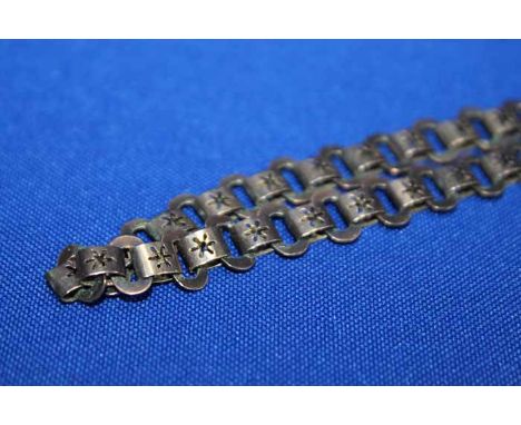 9CT GOLD LINK CHAIN NECKLACE
marked, approximately 20g
