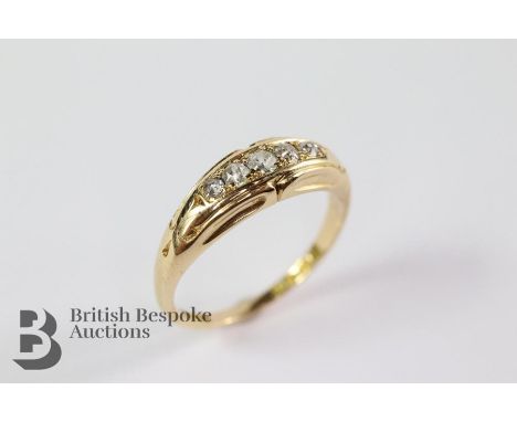 Victorian 18ct yellow gold diamond ring, size L, approx 3.3 gms. The ring set with approx 12 pts of old-cut dias.&nbsp;