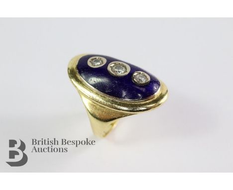 18ct yellow gold diamond and enamel ring. The ring set with approx 19 pts of dias, London hallmark, mm GD, size J, approx 9 g