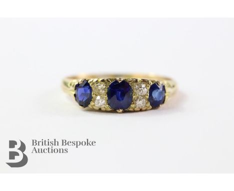 Antique 18ct yellow gold midnight blue sapphire and diamond ring. The sapphires approx 0.7 cts and approx 0.12 cts of dias, s