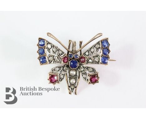 Edwardian yellow gold sapphire, diamond and ruby butterfly brooch, approx 30 x 30 mm, approx 9 gms, approx 1.03 cts of sapphi