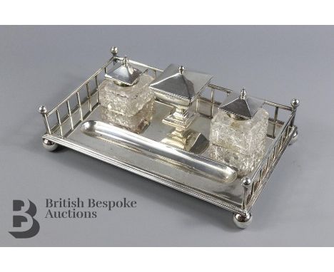 Victorian silver inkwell set, Sheffield hallmark dated 1895, mm Henry Atkin, approx 22 x 14 x 6 cms. The ink stand having a g