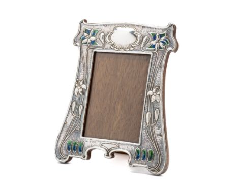 ☐ AN EDWARDIAN SILVER AND ENAMEL PHOTOGRAPH FRAME, DEAKIN & FRANCIS LTD., BIRMINGHAM, 1904 the relief mount with hammered gro