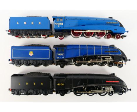 Hornby - Three unboxed Hornby OO gauge Class A4 4-6-2 steam locomotives and tenders. Lot consists of Op.No. 4498 'Sir Nigel G
