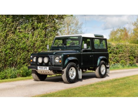 One owner from newWell-equipped exampleSeven seatsThe 1997 Land Rover 90 County is a classic British off-roader, part of the 