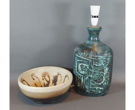 A pottery table lamp by Tremaen Pottery Newlyn, 33cms tall together with a studio pottery bowl 