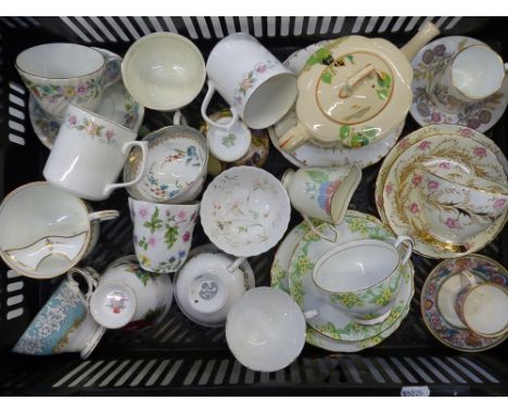 Mixed tea and coffee ware to include an Art Deco Johnson Bros. teapot, Aynsley moustache cup, Aynsley and Wedgwood cup and sa