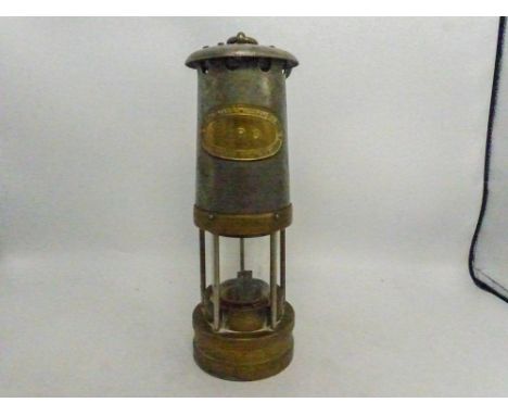 E. Thomas &amp; Williams Ltd. Aberdare Miners Lamp.