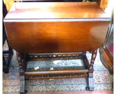 Early 20th Century Drop Leaf Table. Box-Shape Balustrade Stretcher.
