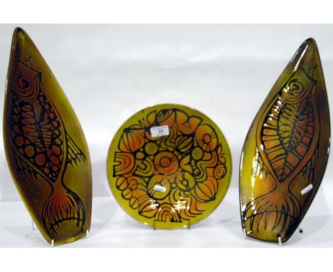 Poole pottery circular dish, yellow and orange ground, abstract design and two Poole pottery fish dishes (3) 