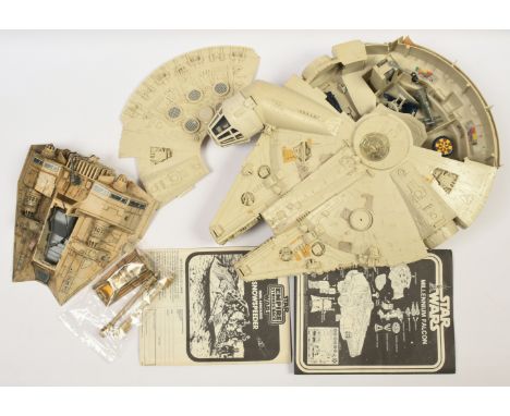 Kenner Star Wars complete vintage Millennium Falcon (non original string for training ball, missing sticker on lid) and Palit