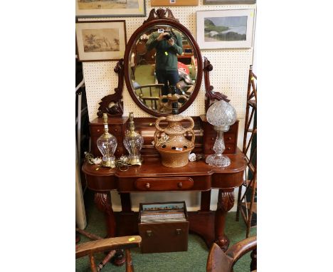 Victorian Mahogany Duchess dressing table with oval mirror 