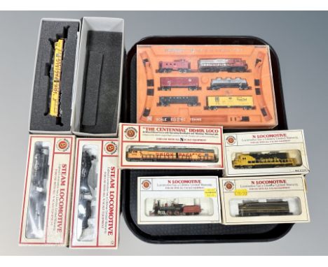 Eight Bachmann N scale die cast locomotives/rolling stock (8)