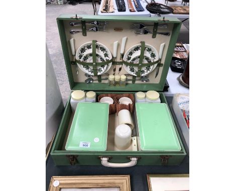 A RETRO 'SIRRAM' PICNIC CASED HAMPER AND CONTENTS 