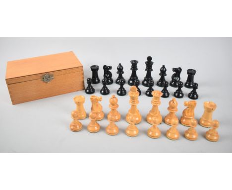A Contemporary Staunton style weighted chess set, the King's 8.5cm high. 