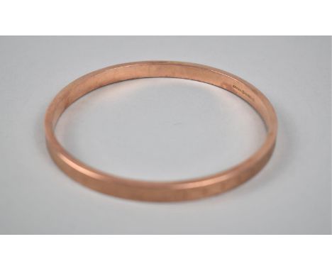 A 9ct Gold Bangle, 10.1g 