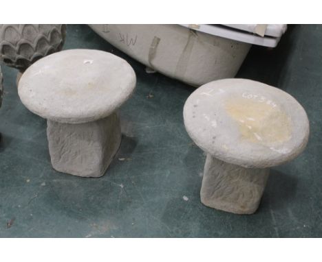 Two saddle stones, 46 cm diameter, 43 cm high